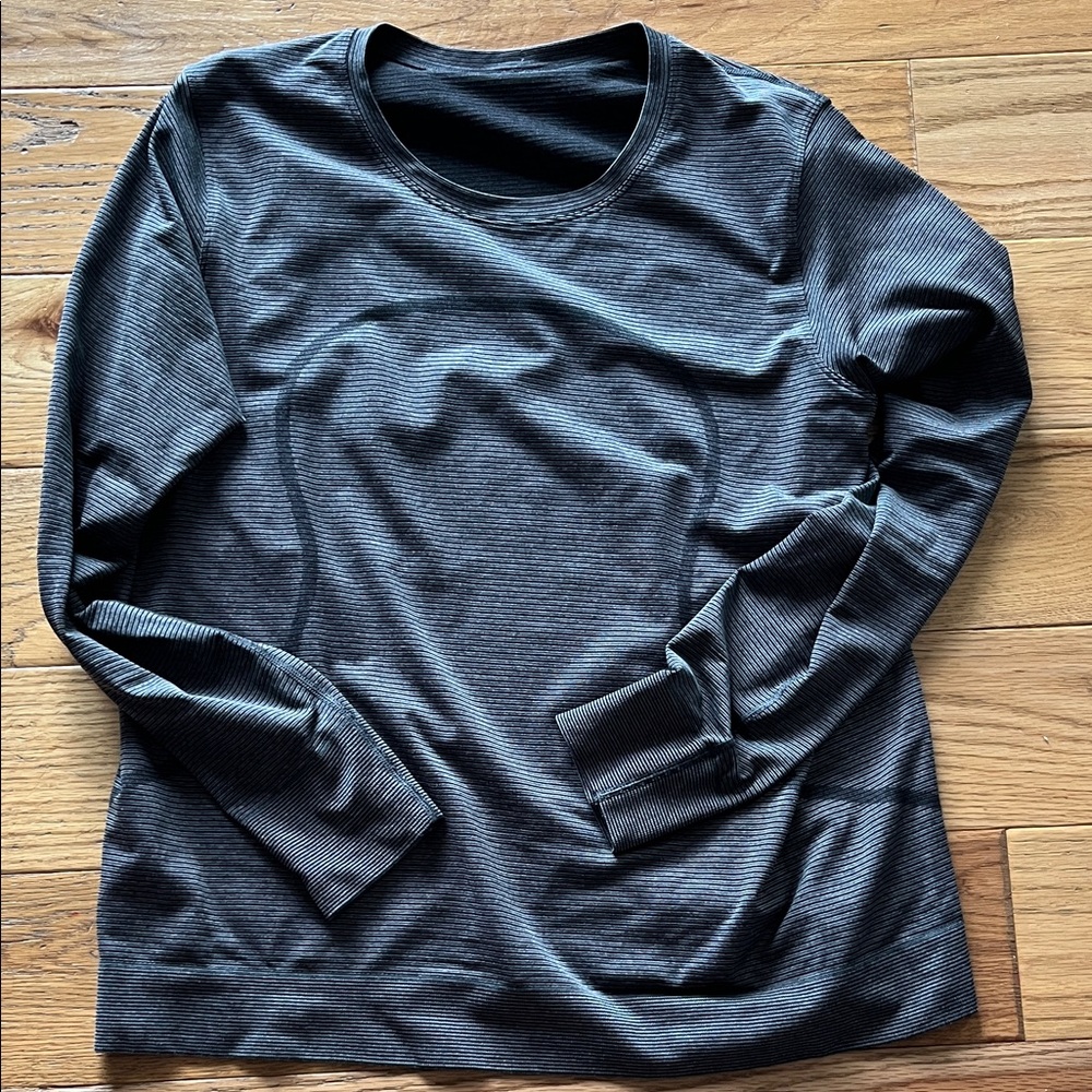 Swiftly Relaxed Fit Long Sleeve